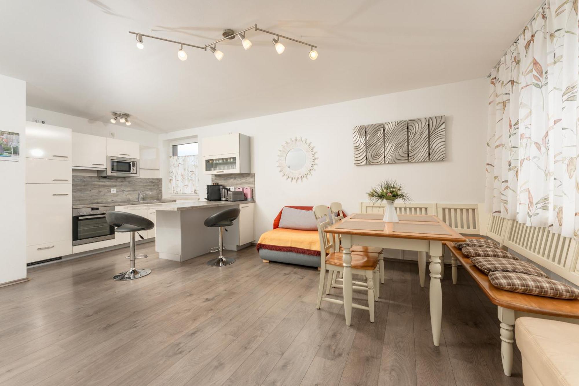 Easyapartments Leo Λιντς Εξωτερικό φωτογραφία