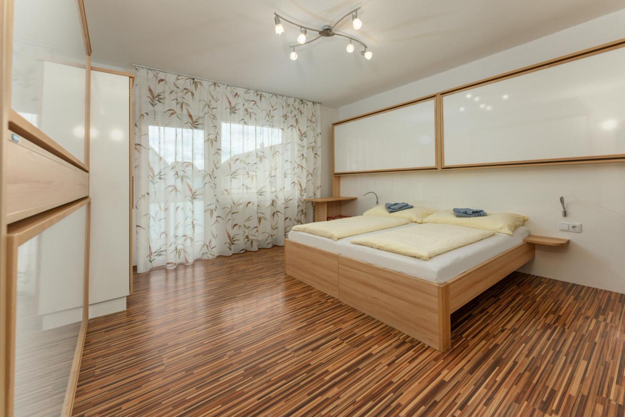Easyapartments Leo Λιντς Εξωτερικό φωτογραφία