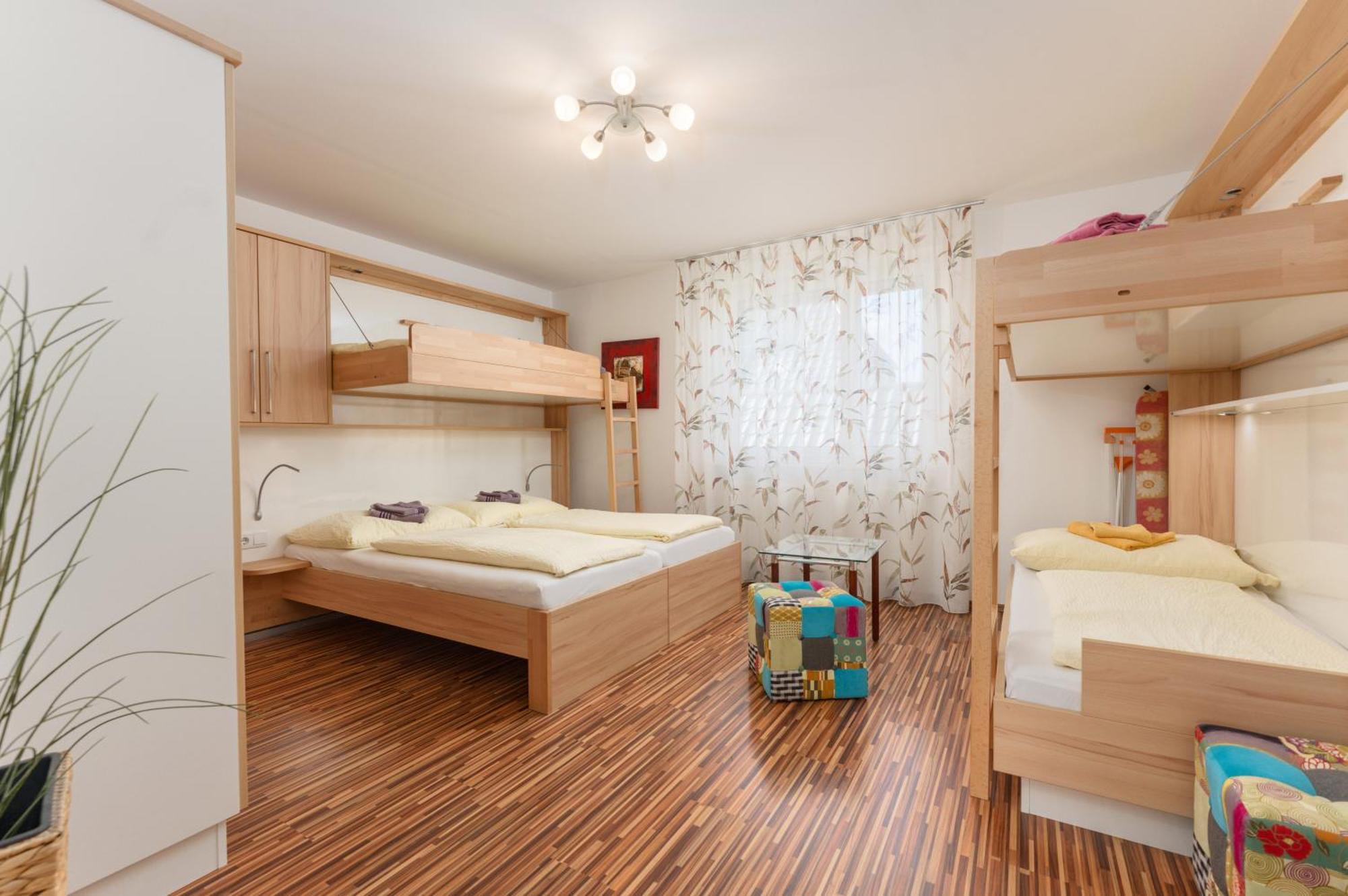 Easyapartments Leo Λιντς Εξωτερικό φωτογραφία