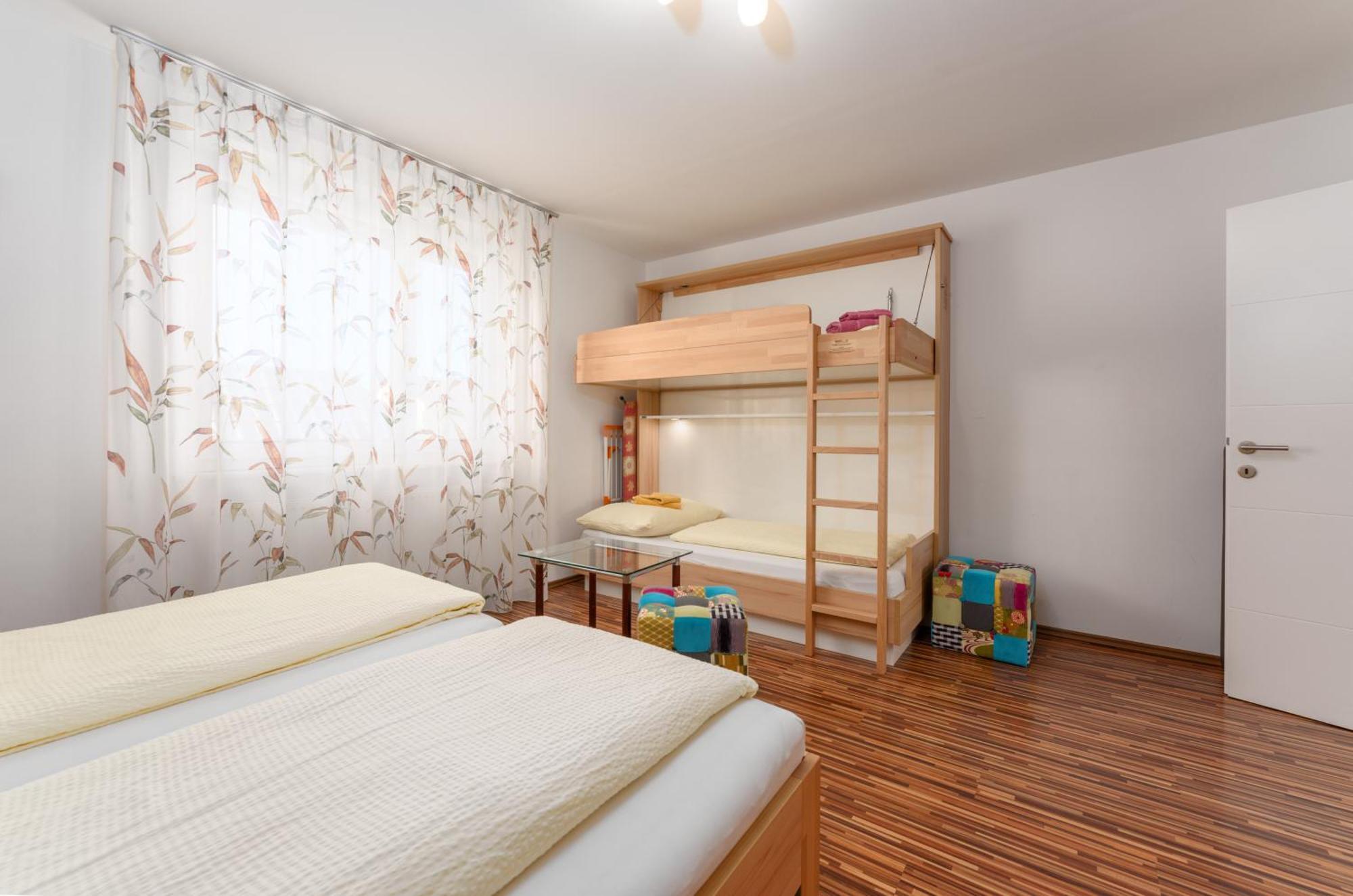 Easyapartments Leo Λιντς Εξωτερικό φωτογραφία